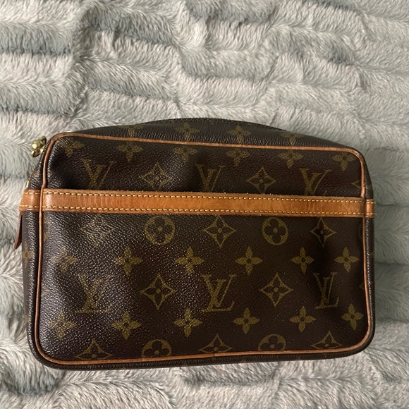 LOUIS VUITTON Monogram Compiegne 23 Clutch Bag - Picture 1 of 15
